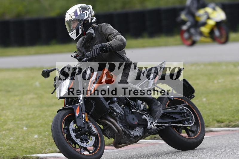 /Archiv-2025/09 22.04.2025 Cornu Master School ADR/gruen-vert/43